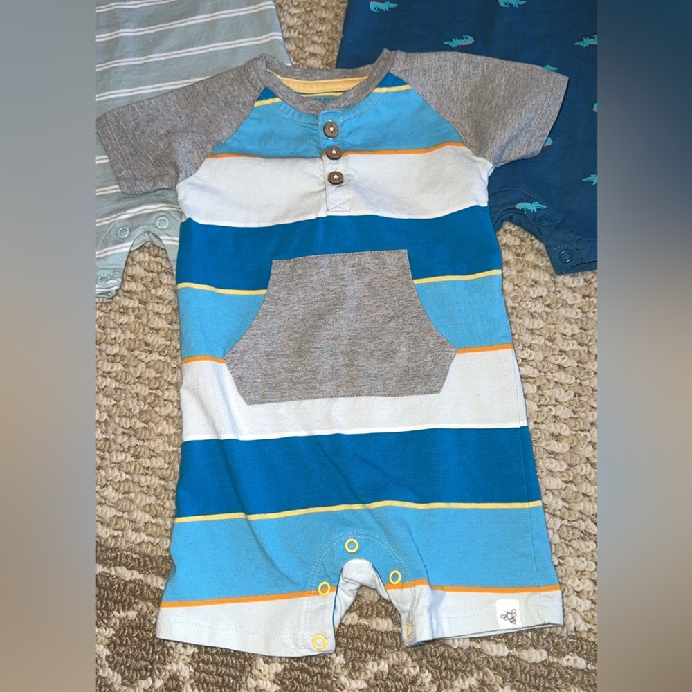 Baby Boy Rompers Burts Bees/Carters - Picture 4 of 5